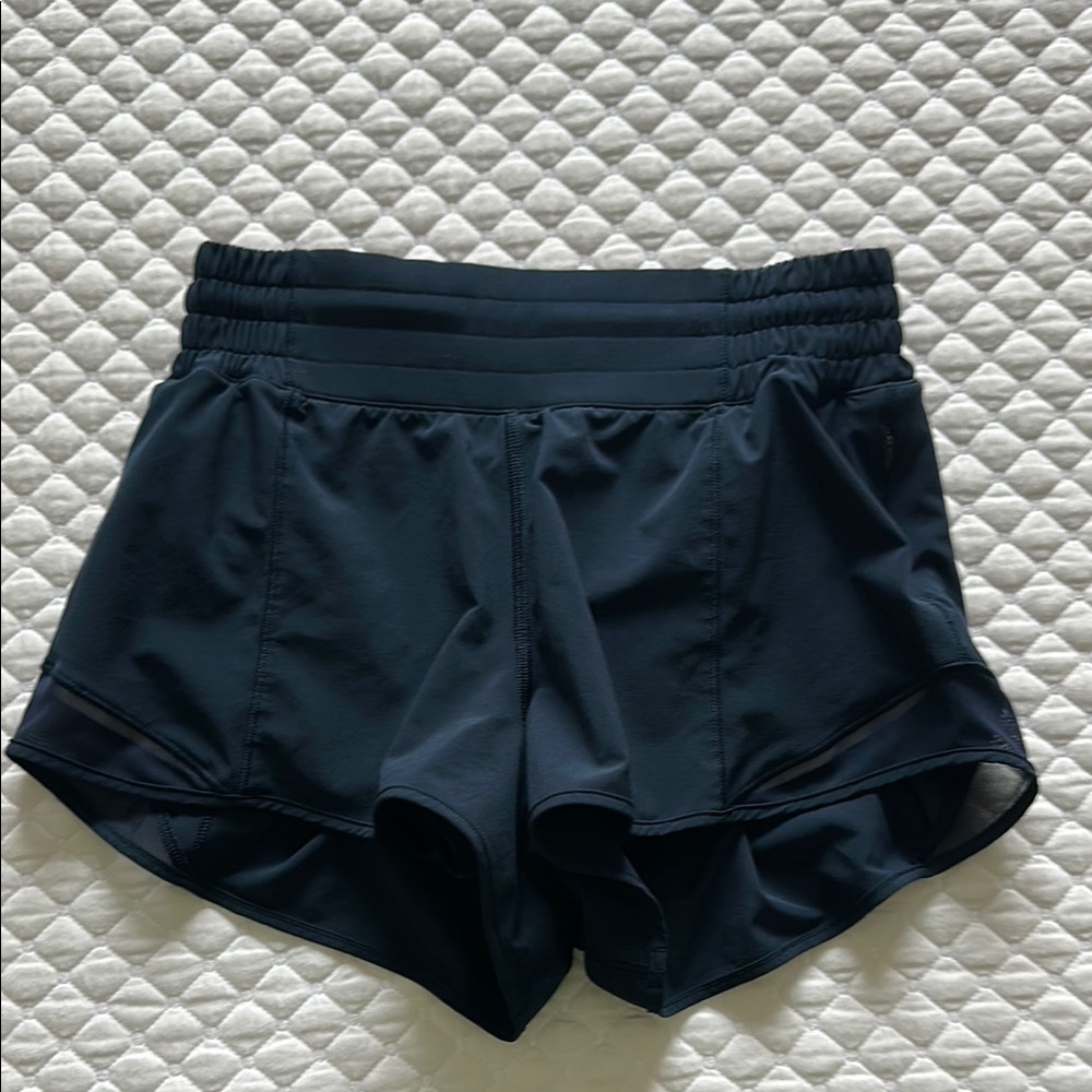 Lululemon Hotty Hot High Rise Short 2.5”